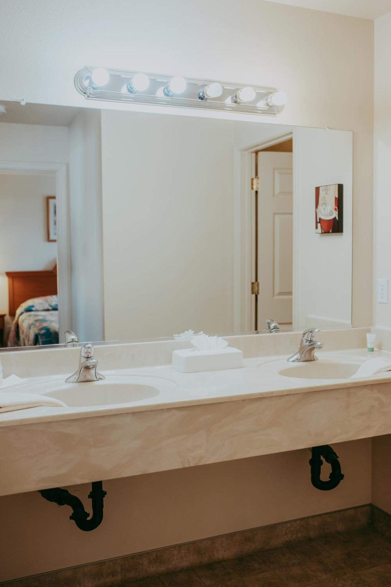 Carson City Plaza Hotel Екстериор снимка