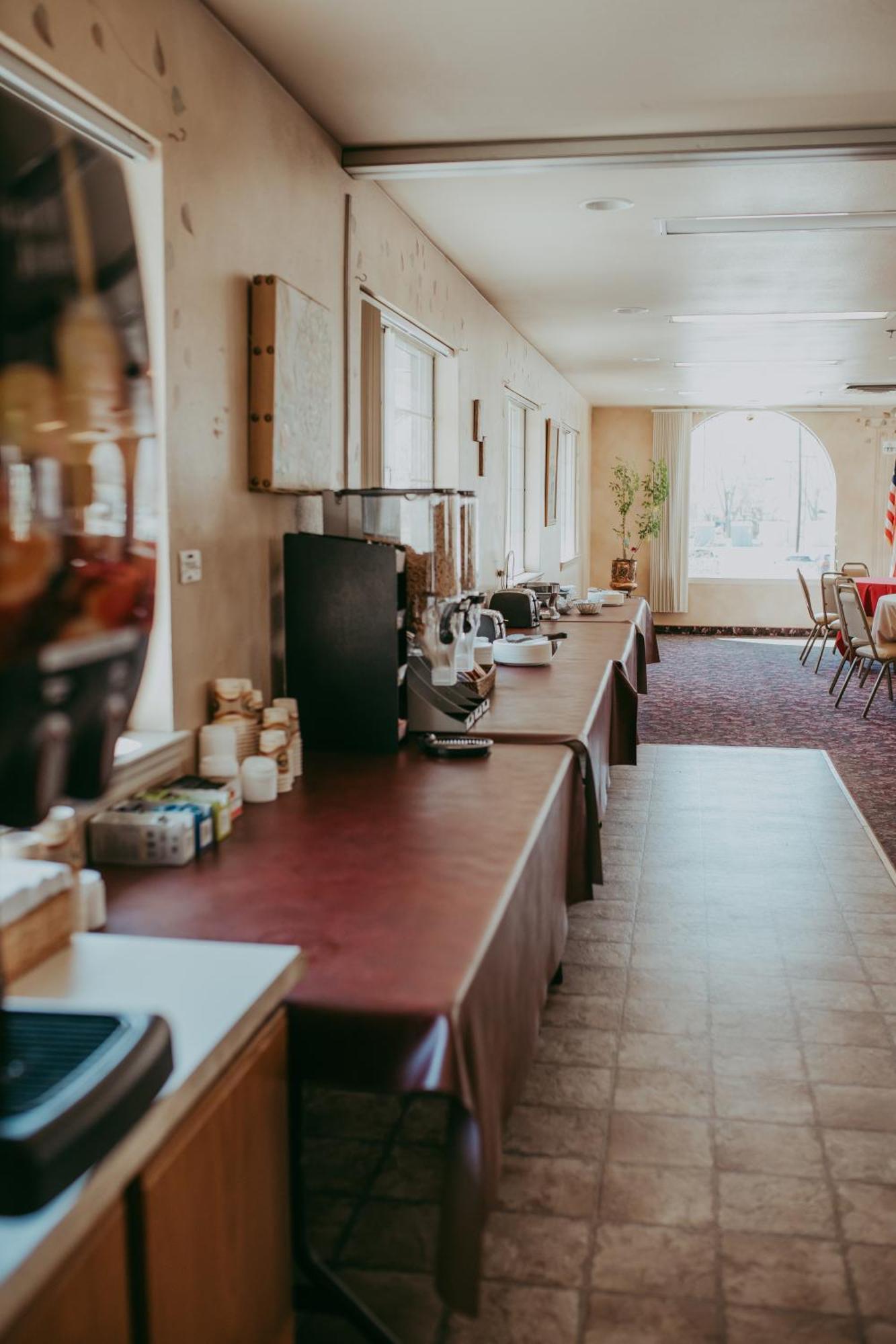 Carson City Plaza Hotel Екстериор снимка