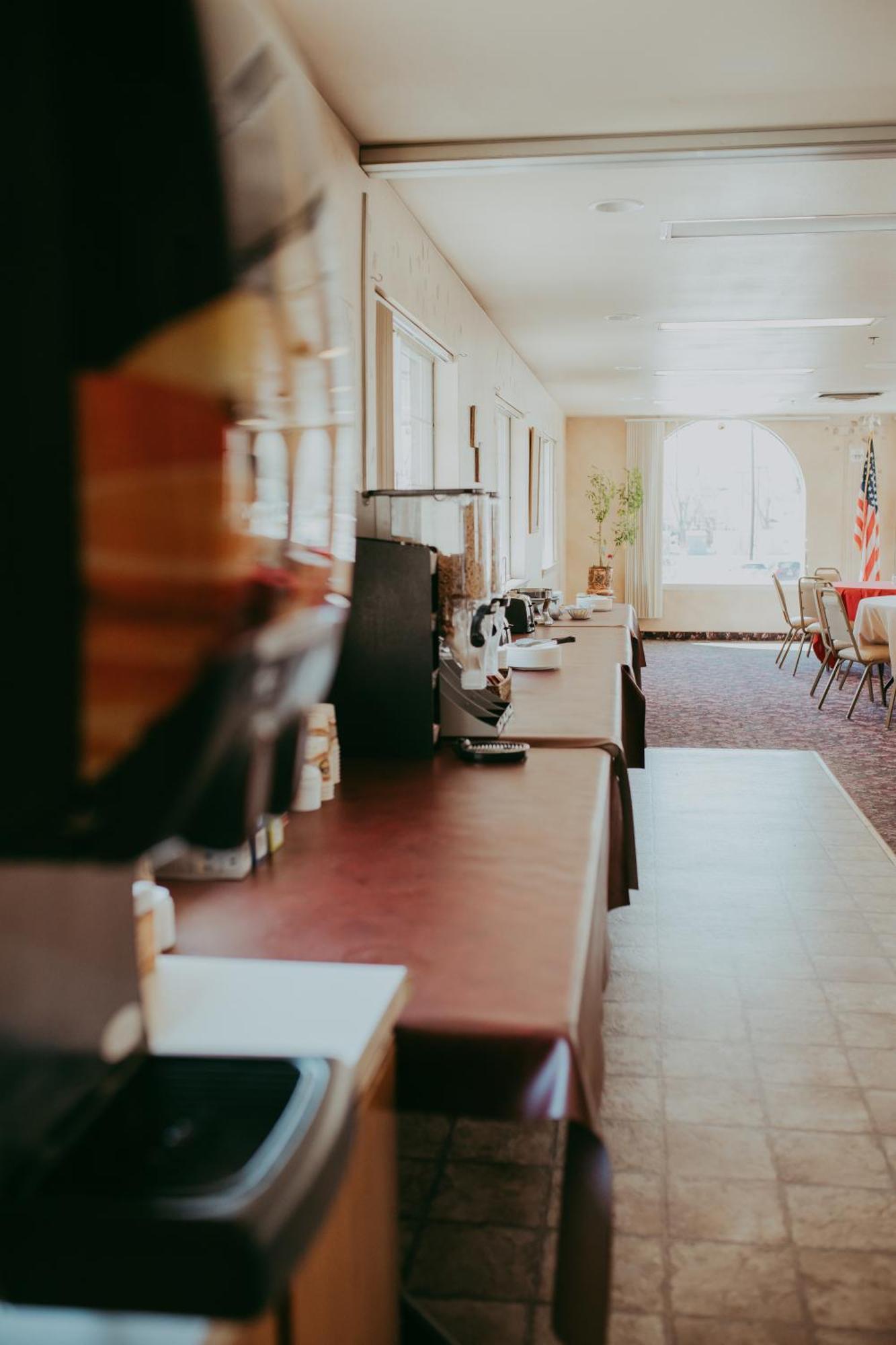 Carson City Plaza Hotel Екстериор снимка